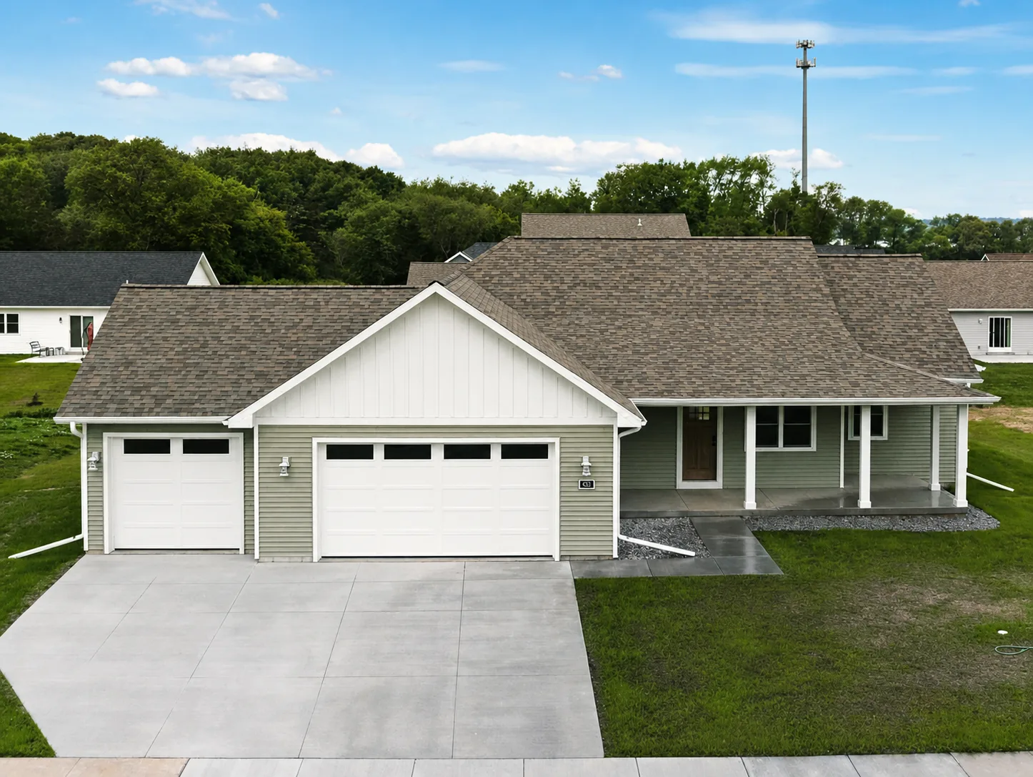 Greenfield Reserve — ranch with covered porch